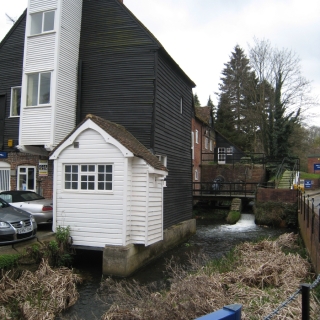 Around-Godalming-9